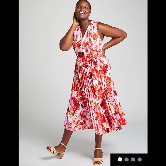 Lane Bryant Dresses & Skirts - 🆕LB Fit and Flare Dress